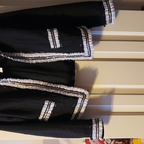 White House Black Market Black & White Jacket Size 4 NWT - Picture 3 of 7